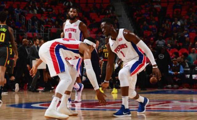 每体：巴萨防守问题严重，什琴斯尼连续九场丢球引发球迷担忧（每体：巴萨后防漏洞频现，什琴斯尼连9场遭破门引发球迷忧虑）